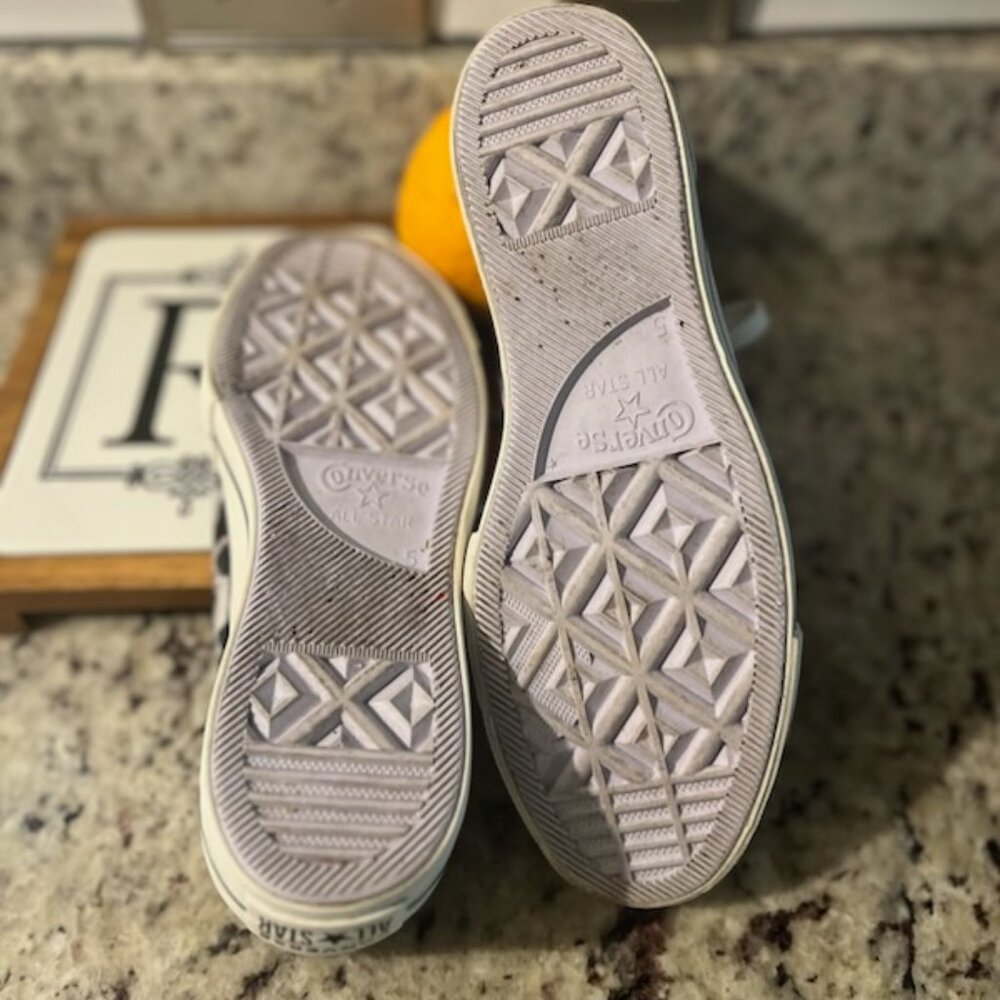 Converse - Picture 6 of 6